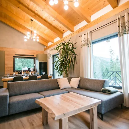 Oshi Jasna Apartamento