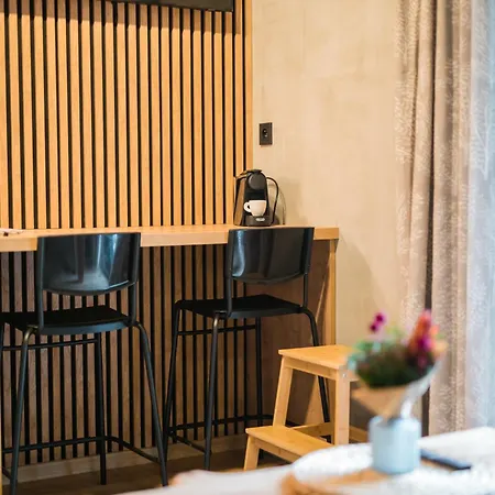 Oshi Jasna Apartamento *