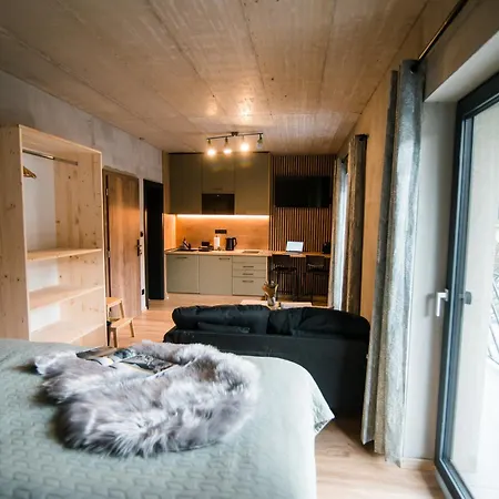 Oshi Jasna Apartment